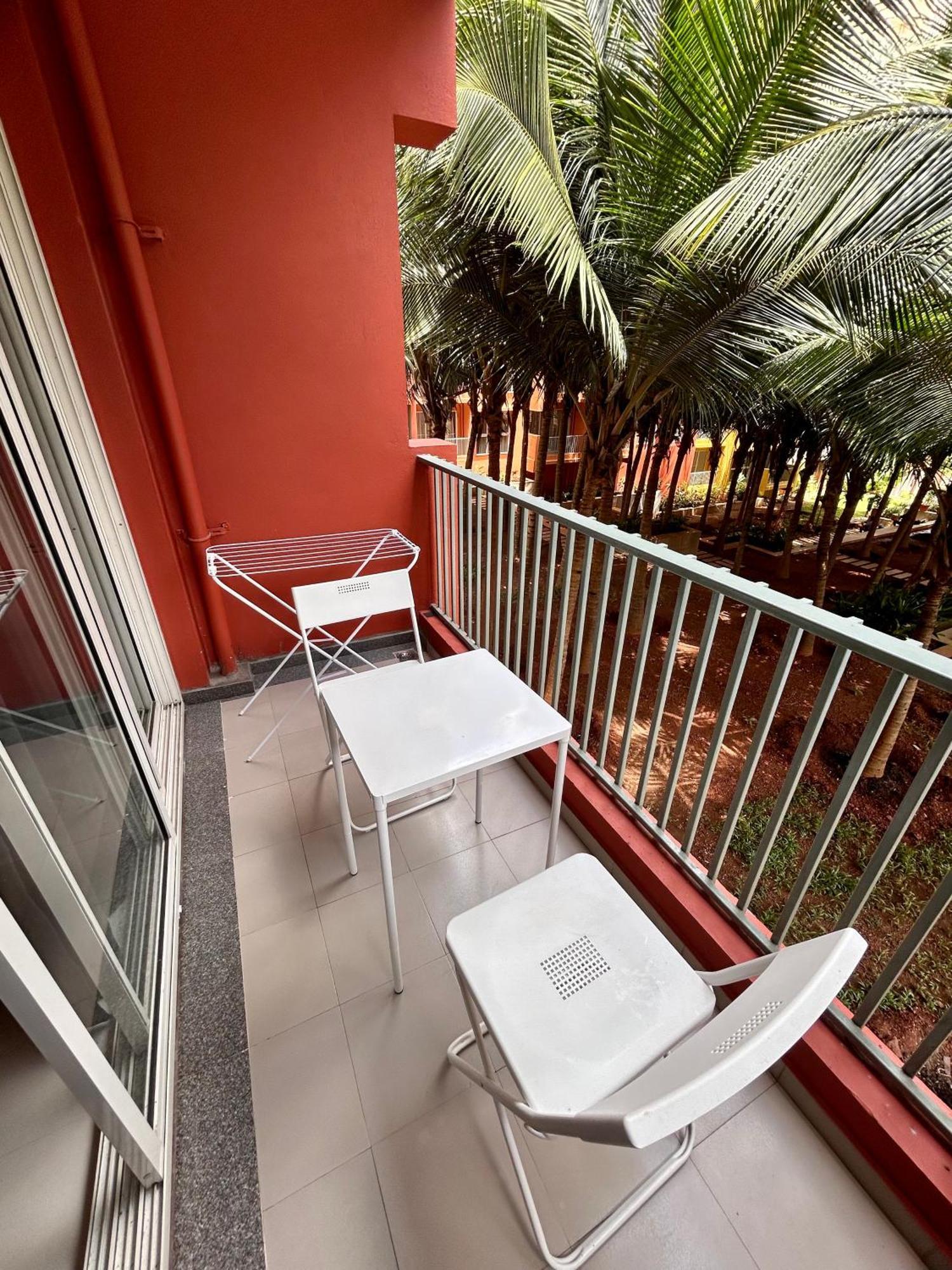 Pool And Garden View Good Stay Premium 2 Bhk Flat 104 Dabolim Ngoại thất bức ảnh